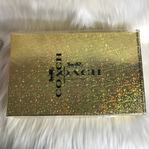 Coach Boxed Large Corner Zip Wristlet In Signature - Picture 11 of 15